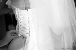 продам шикарное итальянское свадебное платье от фирмы Venus - Изображение #1, Объявление #713957
